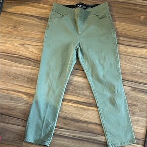 Kim Rogers Green Ankle Pants